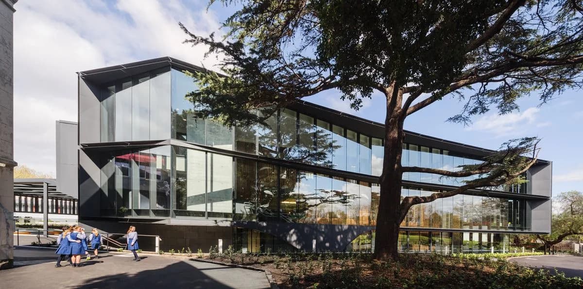 Loreto Mandeville Hall