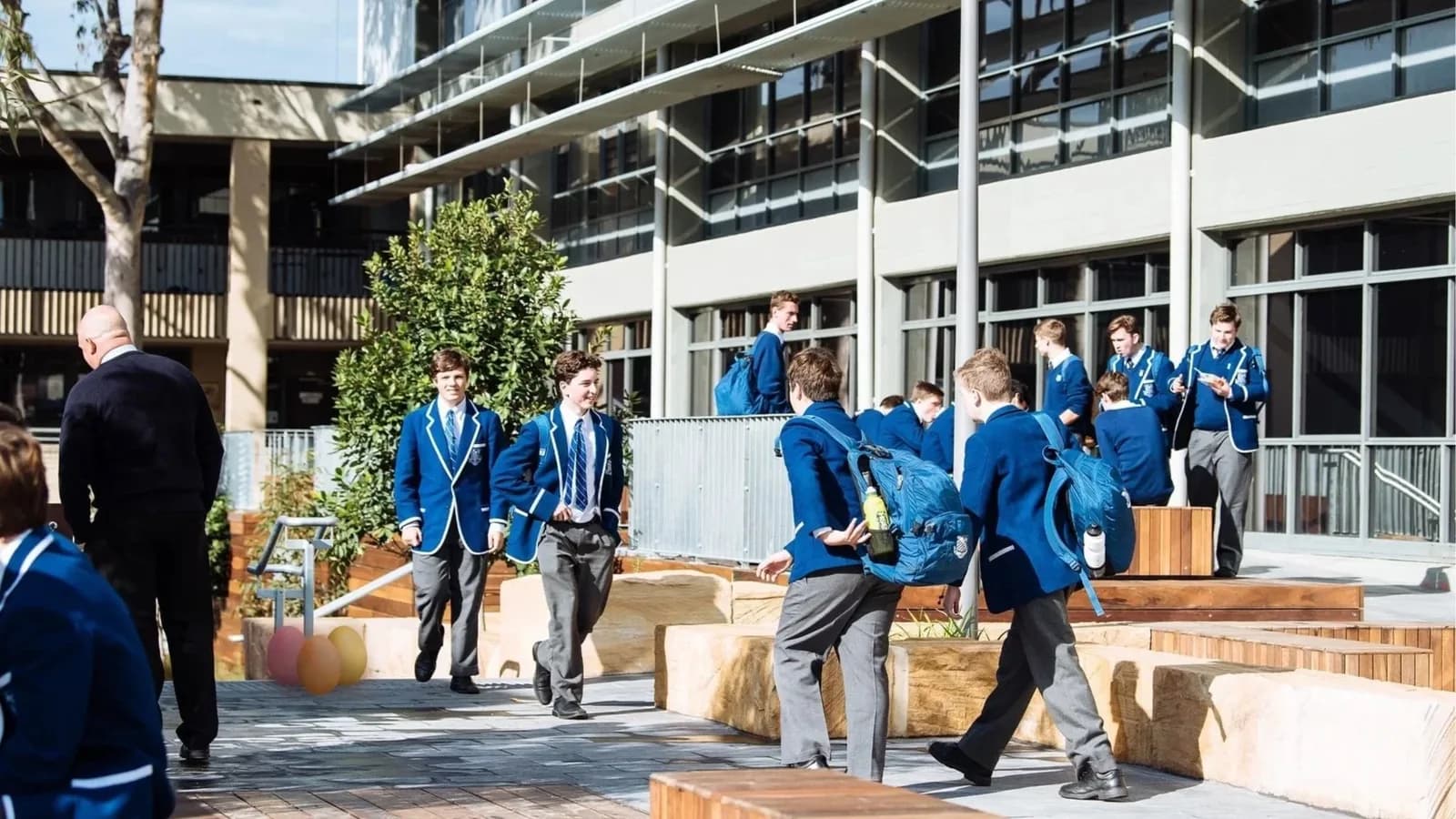 Saint Ignatius' College